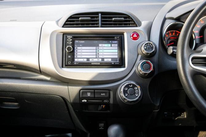 Honda Fit II с пробегом 2011 года, цена 800 000 рублей, 88000 км, хэтчбек, Автокод Объявления