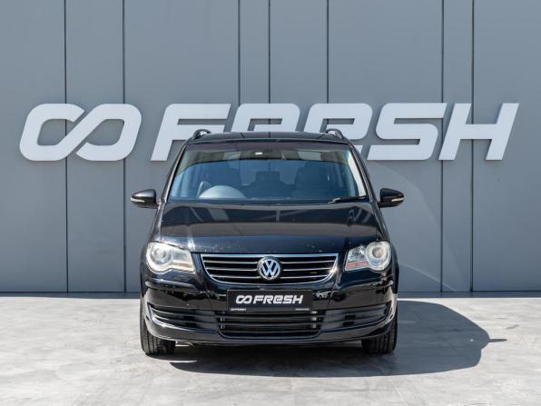 Volkswagen Touran I Рестайлинг с пробегом 2010 года, цена 820 000 рублей, 273199 км, компактвэн, Автокод Объявления