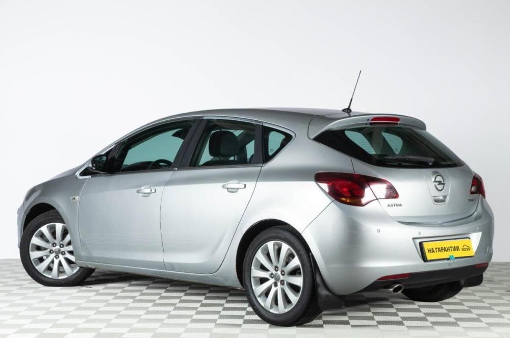 Opel Astra J Рестайлинг Челябинск  - изображение 5