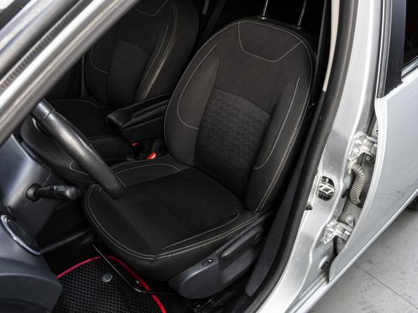 Renault Sandero II с пробегом 2015 года, цена 600 000 рублей, 217798 км, хэтчбек, Автокод Объявления