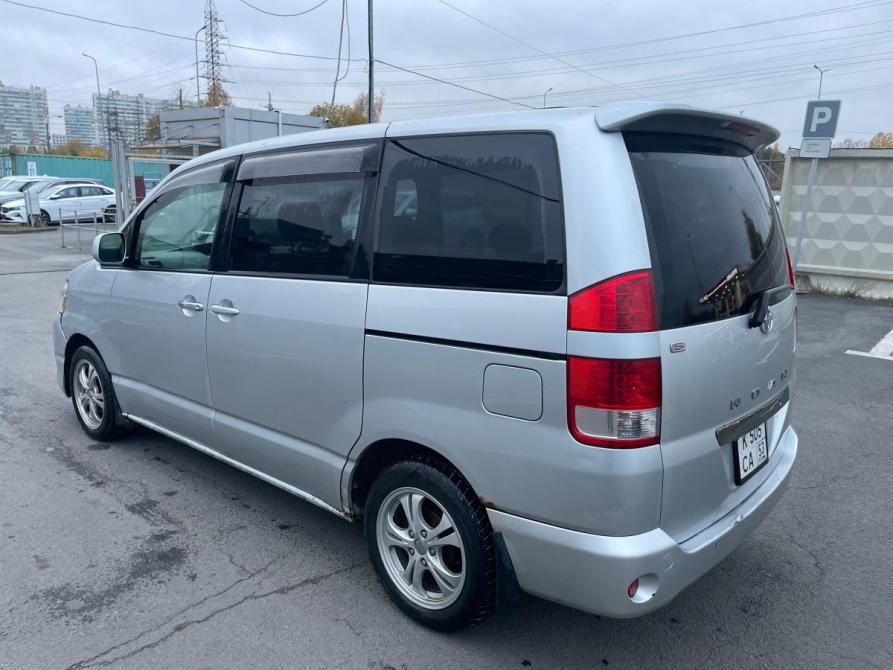 Toyota Noah I (R60) Санкт-Петербург  - изображение 7