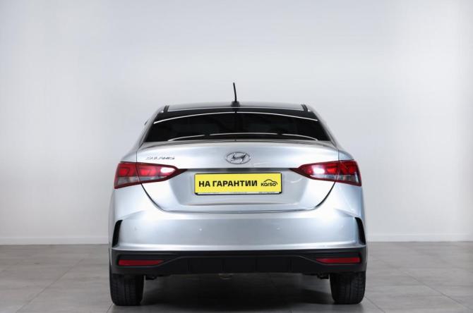 Hyundai Solaris II Рестайлинг с пробегом 2021 года, цена 1 369 000 рублей, 161000 км, седан, Автокод Объявления