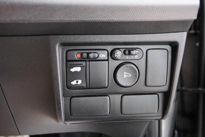 Honda Freed I с пробегом 2010 года, цена 1 069 000 рублей, 158000 км, компактвэн, Автокод Объявления
