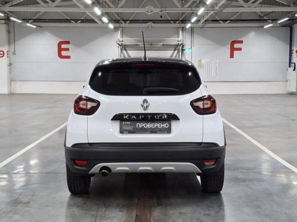 Renault Kaptur I Рестайлинг с пробегом 2021 года, цена 1 395 000 рублей, 56800 км, внедорожник, Автокод Объявления