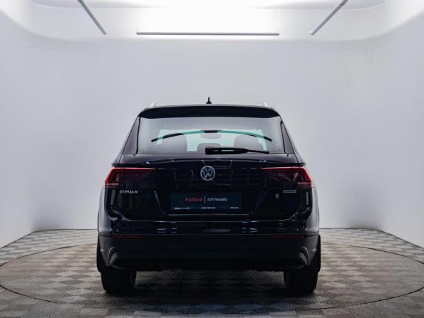 Volkswagen Tiguan II с пробегом 2018 года, цена 2 451 000 рублей, 127000 км, внедорожник, Автокод Объявления