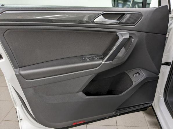Volkswagen Tiguan II с пробегом 2017 года, цена 2 750 000 рублей, 113923 км, внедорожник, Автокод Объявления