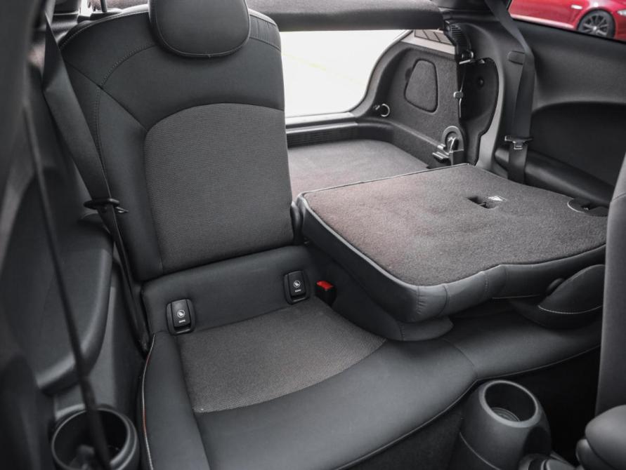 Mini Hatch III (F55/F56) Рестайлинг Санкт-Петербург  - изображение 29