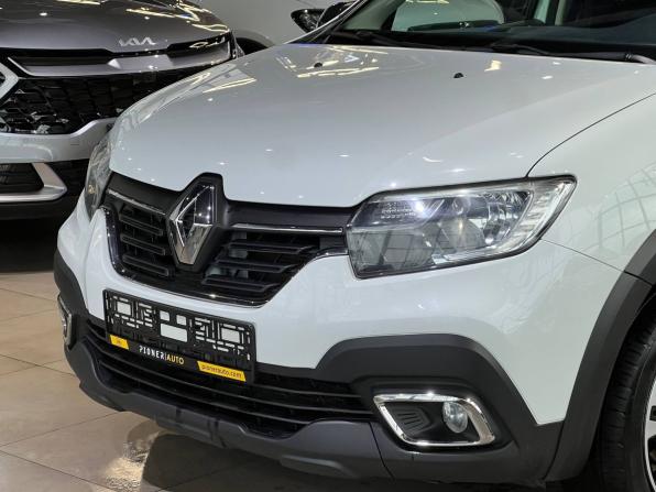 Renault Sandero II Рестайлинг с пробегом 2019 года, цена 1 320 000 рублей, 88000 км, хэтчбек, Автокод Объявления