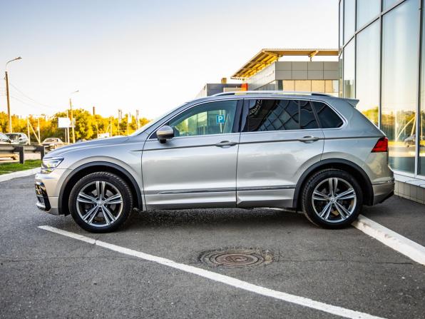Volkswagen Tiguan II с пробегом 2018 года, цена 2 548 000 рублей, 116427 км, внедорожник, Автокод Объявления
