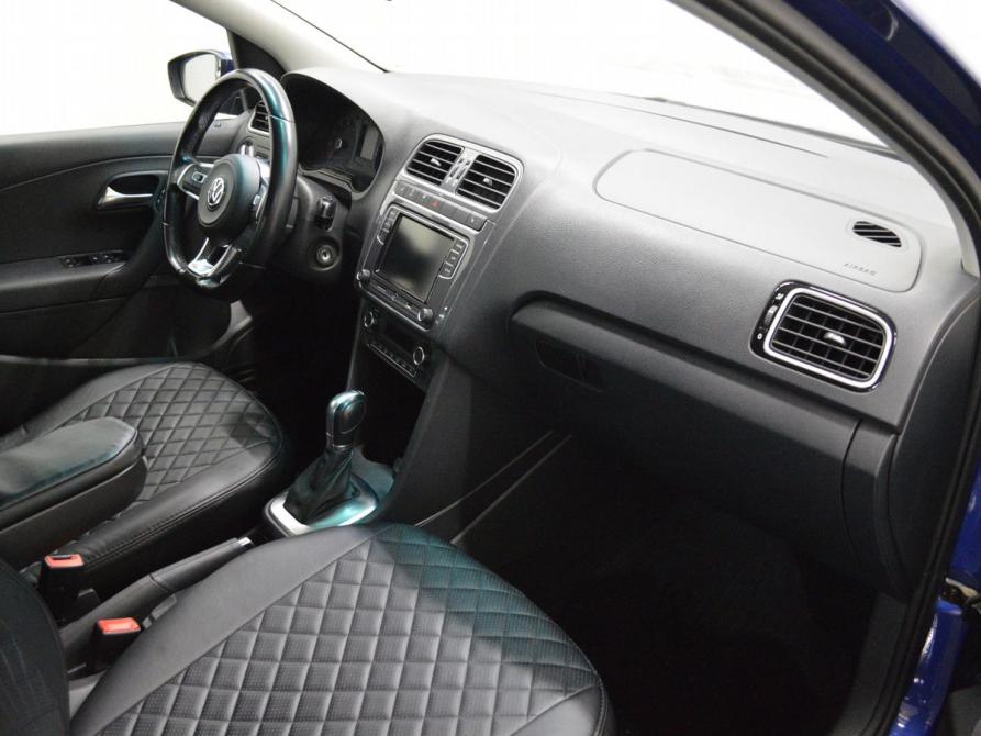 Volkswagen Polo V Рестайлинг Санкт-Петербург  - изображение 12