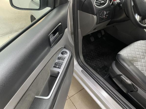 Ford Focus II Рестайлинг с пробегом 2009 года, цена 660 000 рублей, 191720 км, хэтчбек, Автокод Объявления