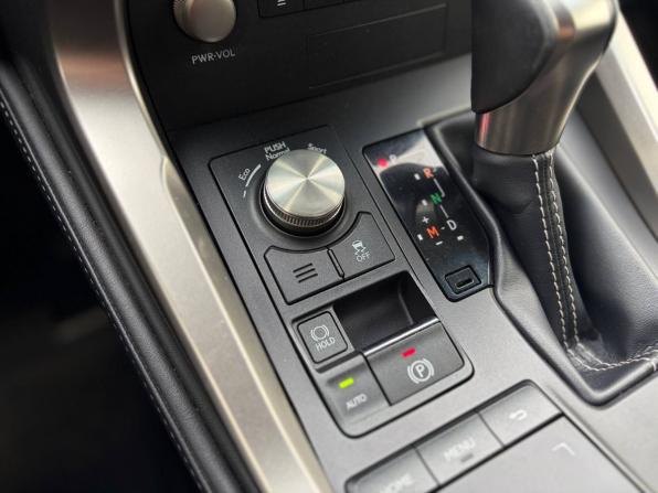Lexus NX I Рестайлинг с пробегом 2019 года, цена 2 995 000 рублей, 157000 км, внедорожник, Автокод Объявления