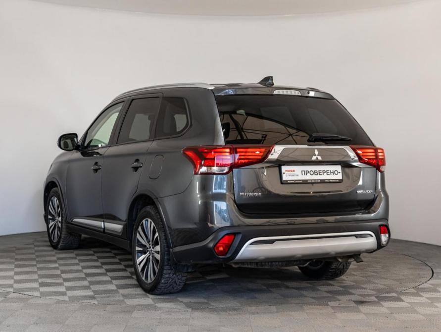 Mitsubishi Outlander III Рестайлинг 3 Санкт-Петербург  - изображение 8