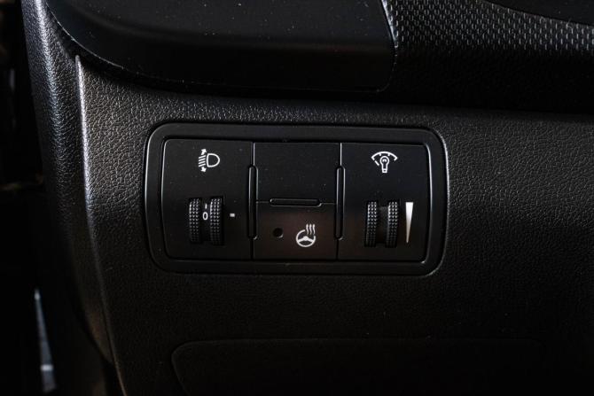 Hyundai Solaris I Рестайлинг с пробегом 2015 года, цена 949 000 рублей, 199045 км, седан, Автокод Объявления