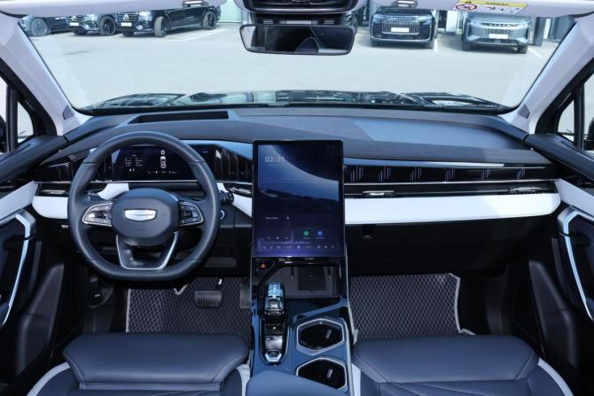 Geely Atlas II с пробегом 2024 года, цена 3 100 000 рублей, 8283 км, внедорожник, Автокод Объявления