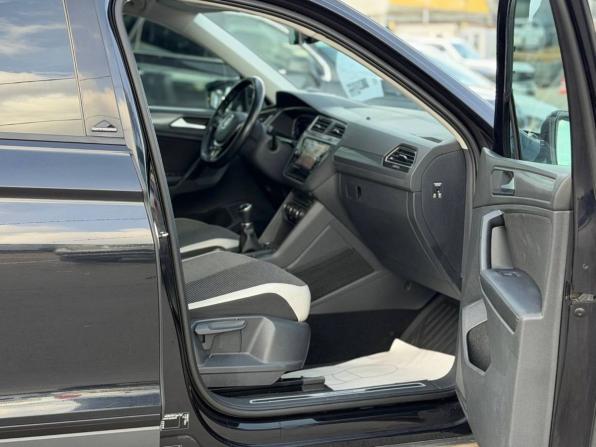 Volkswagen Tiguan II с пробегом 2019 года, цена 2 499 000 рублей, 64240 км, внедорожник, Автокод Объявления