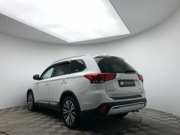 Mitsubishi Outlander III Рестайлинг 3 с пробегом 2019 года, цена 1 879 000 рублей, 160044 км, внедорожник, Автокод Объявления