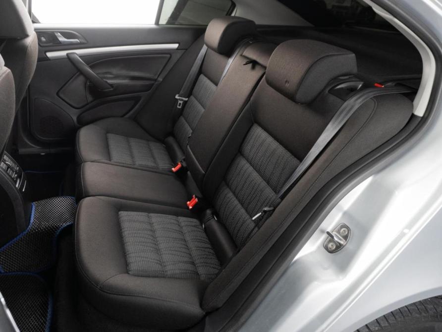 Skoda Octavia II (A5) Рестайлинг Тюмень  - изображение 9