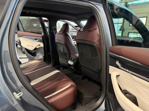 Geely Monjaro I с пробегом 2023 года, цена 3 136 000 рублей, 59482 км, внедорожник, Автокод Объявления