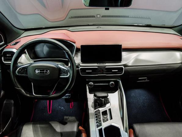 Geely Coolray I с пробегом 2023 года, цена 1 790 000 рублей, 57474 км, внедорожник, Автокод Объявления