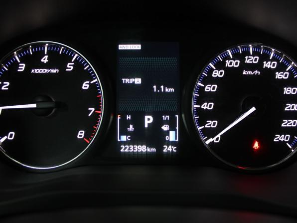 Mitsubishi Outlander III Рестайлинг 2 с пробегом 2015 года, цена 1 559 900 рублей, 223398 км, внедорожник, Автокод Объявления