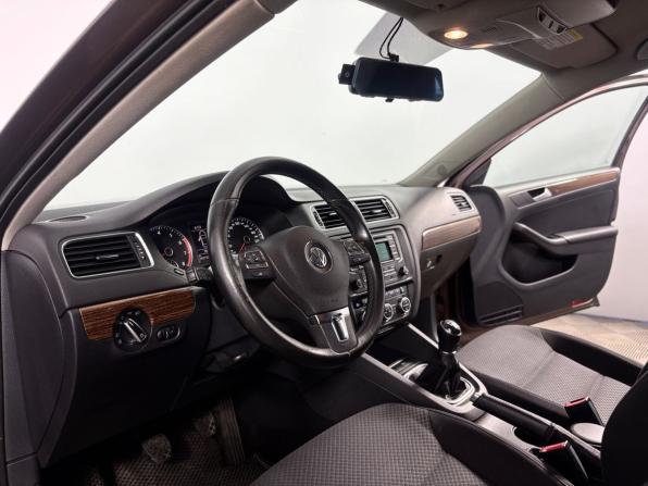 Volkswagen Jetta VI Рестайлинг с пробегом 2014 года, цена 1 370 000 рублей, 102731 км, седан, Автокод Объявления