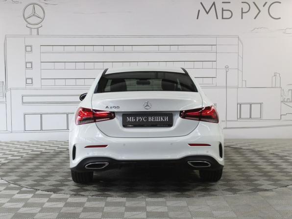 Mercedes-Benz A-Класс IV (W177) с пробегом 2021 года, цена 2 420 000 рублей, 131701 км, седан, Автокод Объявления