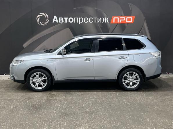 Mitsubishi Outlander III с пробегом 2012 года, цена 1 310 000 рублей, 196200 км, внедорожник, Автокод Объявления