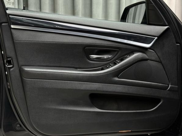 BMW 5 серии VI (F10/F11/F07) с пробегом 2011 года, цена 1 999 000 рублей, 215482 км, седан, Автокод Объявления