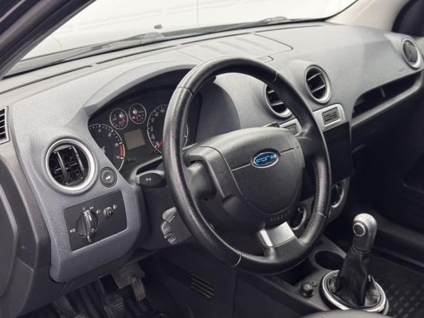 Ford Fusion I Рестайлинг с пробегом 2010 года, цена 510 000 рублей, 185986 км, хэтчбек, Автокод Объявления