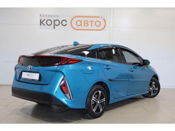 Toyota Prius IV (XW50) с пробегом 2017 года, цена 1 819 000 рублей, 215298 км, лифтбек, Автокод Объявления