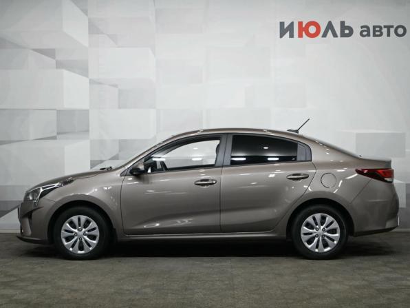 Kia Rio IV Рестайлинг с пробегом 2022 года, цена 1 850 000 рублей, 51727 км, седан, Автокод Объявления