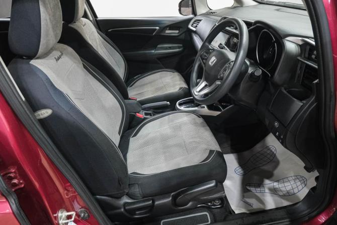 Honda Fit III Рестайлинг с пробегом 2019 года, цена 1 199 000 рублей, 106000 км, хэтчбек, Автокод Объявления