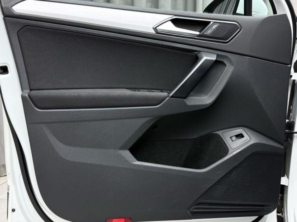 Volkswagen Tiguan II с пробегом 2017 года, цена 2 769 000 рублей, 111149 км, внедорожник, Автокод Объявления