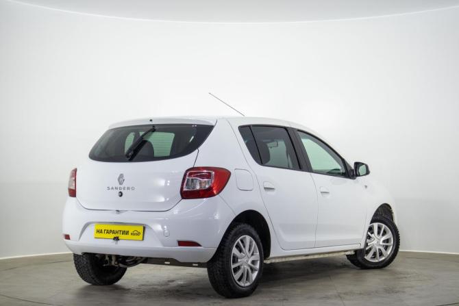 Renault Sandero II Рестайлинг с пробегом 2018 года, цена 1 029 000 рублей, 103547 км, хэтчбек, Автокод Объявления