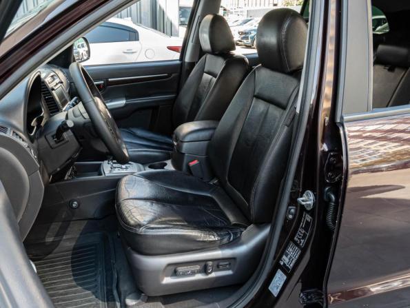 Hyundai Santa Fe II Рестайлинг с пробегом 2011 года, цена 1 070 000 рублей, 180801 км, внедорожник, Автокод Объявления
