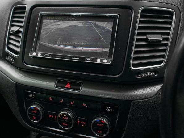 Volkswagen Sharan II с пробегом 2012 года, цена 1 350 000 рублей, 121743 км, минивэн, Автокод Объявления