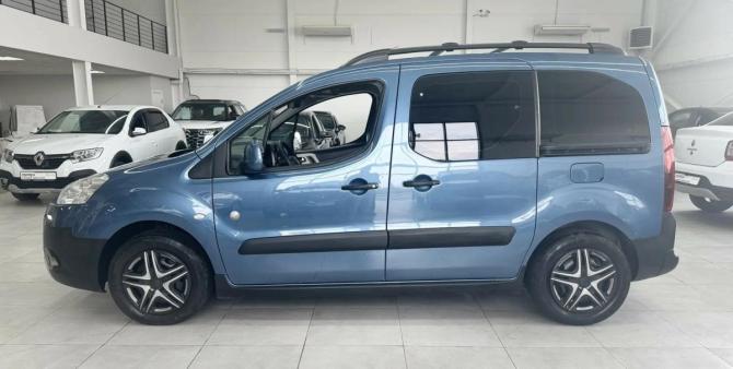 Peugeot Partner II Рестайлинг с пробегом 2013 года, цена 799 000 рублей, 192000 км, минивэн, Автокод Объявления