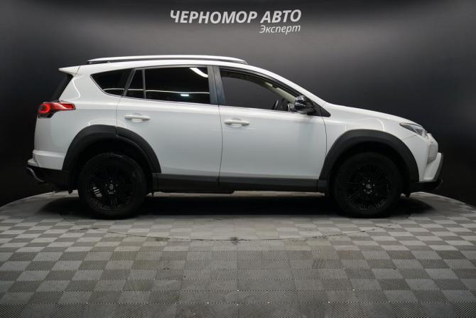 Toyota RAV4 IV (XA40) Рестайлинг с пробегом 2018 года, цена 2 547 000 рублей, 198000 км, внедорожник, Автокод Объявления