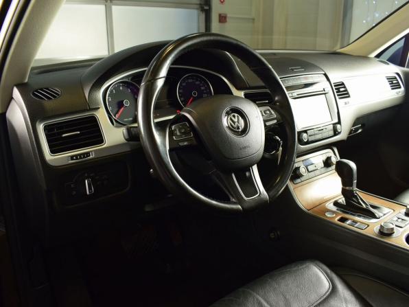 Volkswagen Touareg II Рестайлинг с пробегом 2015 года, цена 2 999 995 рублей, 198839 км, внедорожник, Автокод Объявления