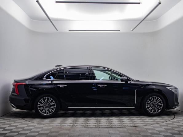 Hongqi H5 II с пробегом 2024 года, цена 2 370 000 рублей, 127997 км, седан, Автокод Объявления