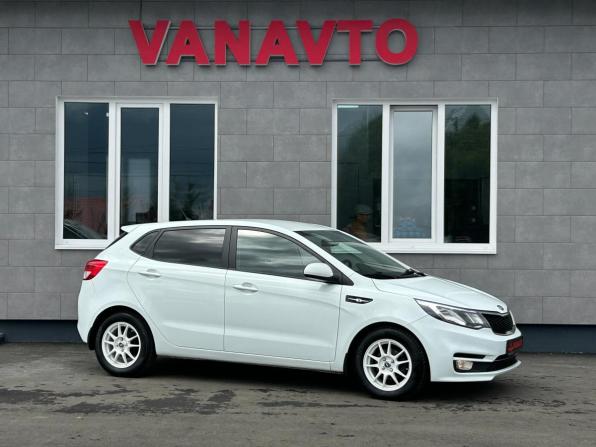 Kia Rio III Рестайлинг с пробегом 2016 года, цена 1 090 000 рублей, 117580 км, хэтчбек, Автокод Объявления