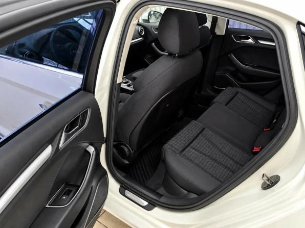 Audi A3 III (8V) с пробегом 2014 года, цена 1 348 000 рублей, 222040 км, седан, Автокод Объявления