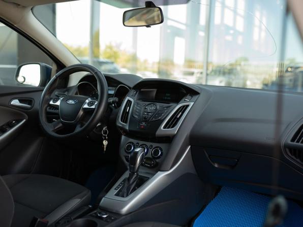 Ford Focus III с пробегом 2013 года, цена 680 000 рублей, 141488 км, хэтчбек, Автокод Объявления