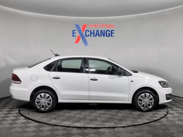 Volkswagen Polo V Рестайлинг с пробегом 2019 года, цена 1 299 000 рублей, 131513 км, седан, Автокод Объявления