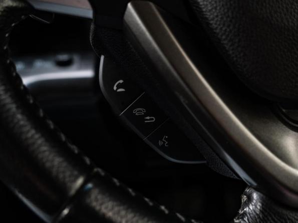 Honda Stepwgn V с пробегом 2015 года, цена 1 849 000 рублей, 125170 км, минивэн, Автокод Объявления