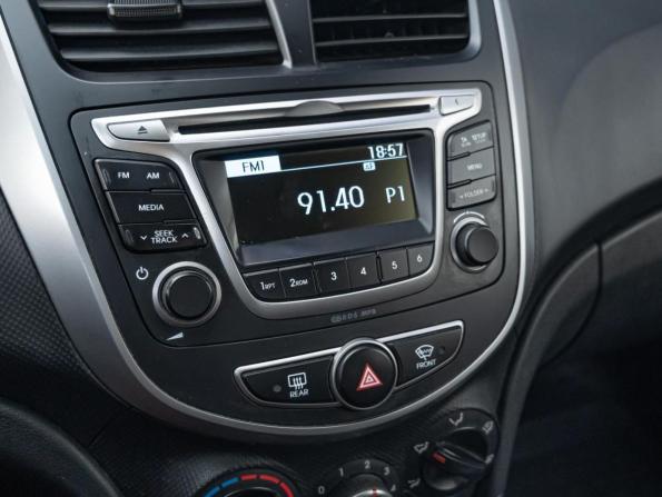 Hyundai Solaris I Рестайлинг с пробегом 2016 года, цена 930 000 рублей, 190212 км, седан, Автокод Объявления