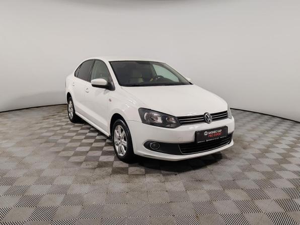 Volkswagen Polo V Рестайлинг с пробегом 2019 года, цена 1 199 000 рублей, 112007 км, седан, Автокод Объявления