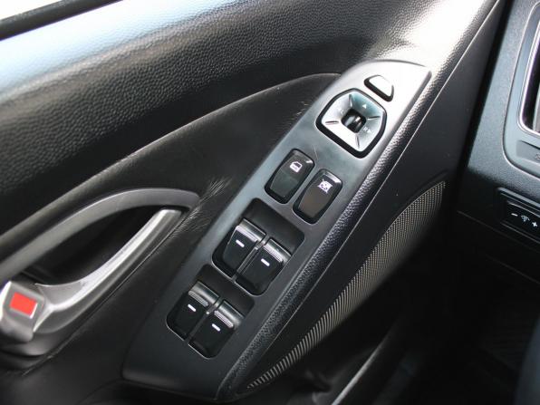 Hyundai ix35 I с пробегом 2011 года, цена 1 059 000 рублей, 193945 км, внедорожник, Автокод Объявления