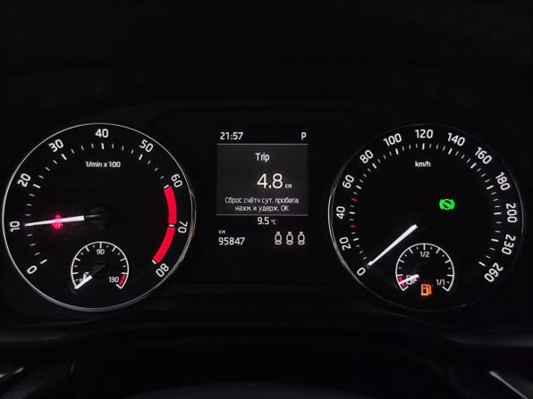 Skoda Octavia IV (A8) с пробегом 2021 года, цена 2 199 000 рублей, 93000 км, лифтбек, Автокод Объявления